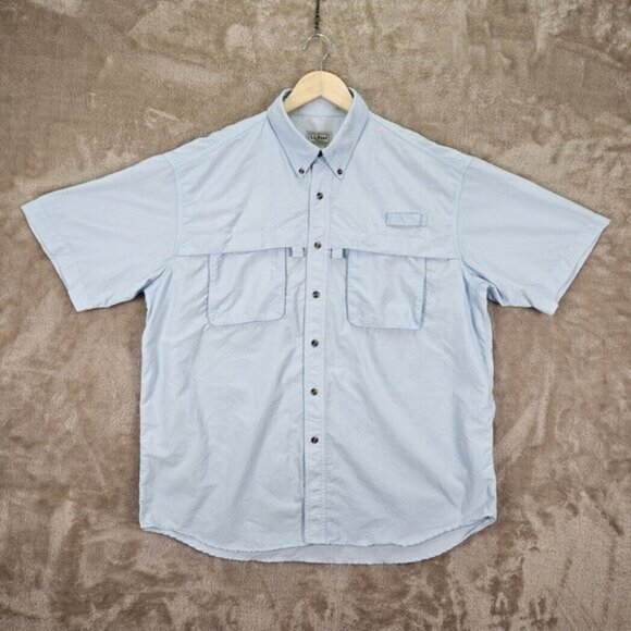 LL Bean Vented Shirt Button-Down Men's Size L Blue Pockets Fishing Short Sleeve - Picture 1 of 10